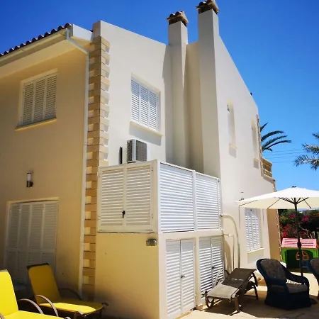 Allex Villa Coral Bay